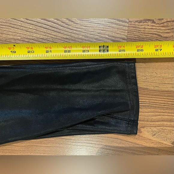 Spanx Faux Leather Leggings size XL Petite - Picture 9 of 9